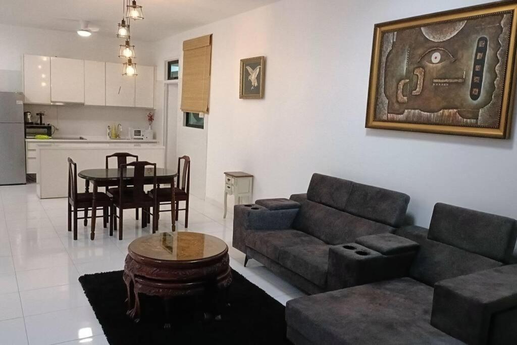 Sky Loft 4 Guests Balcony Nflix B30a *