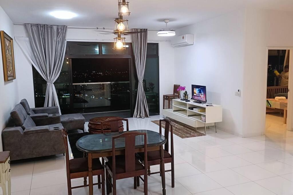 Sky Loft 4 Guests Balcony Nflix B30a Pangsapuri *
